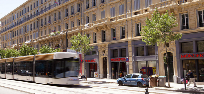 Les Estudines Marseille République