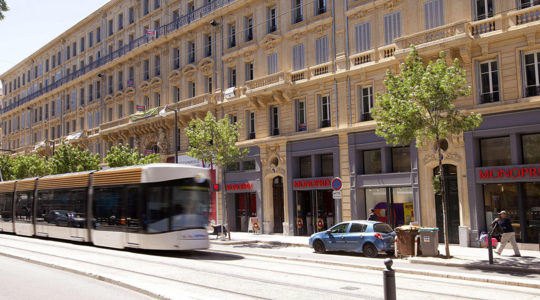 Les Estudines Marseille République